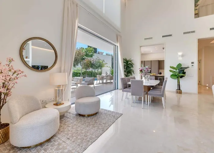 Vacation I Velazquez, 150m To The Beach, Heated Pool, Golden Mile * Marbella