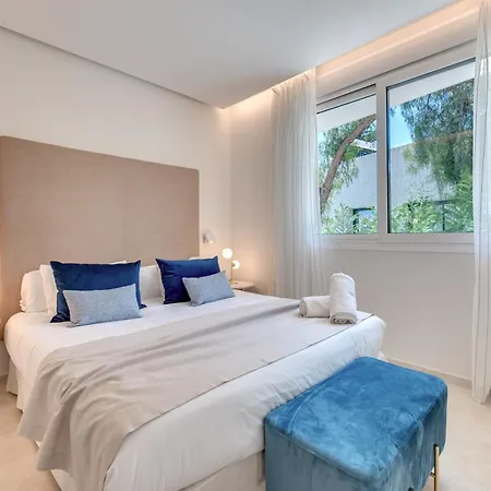 Vacation I Velazquez, Newly-built, Location In Marbella, 150m To The Beach, Heated Pool, Golden Mile, Bbq, World-class Dining *